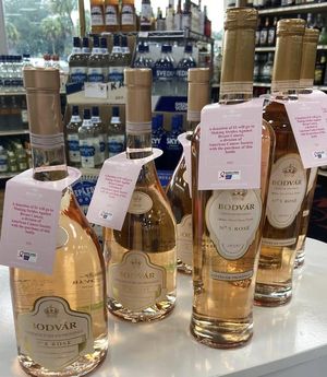 Bottle Neck Hang Tags